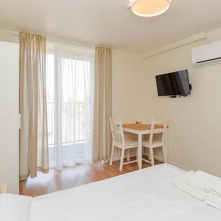 Liepu Apartamentai Паланга Екстер'єр фото